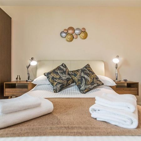 Raleigh Penthouse, Luxury Apartment With Balcony And Parking Нотингам Екстериор снимка